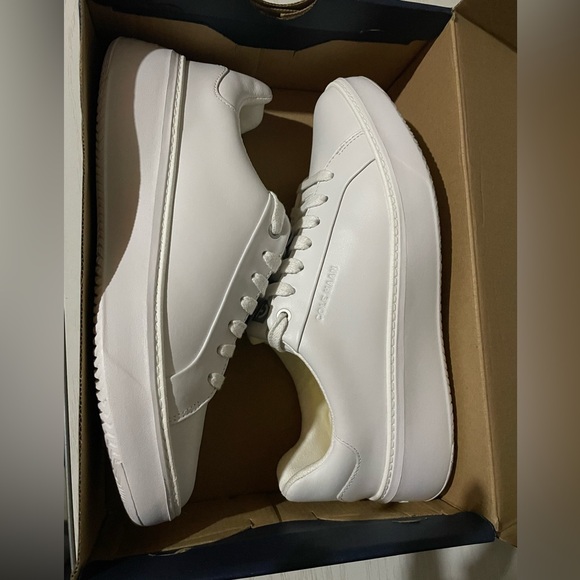 NEW Cole Haan Grandpro Topspin White Sneaker Size 8.5 Wide Width - Picture 12 of 12
